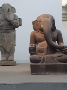 Bezoek aan het Champa museum